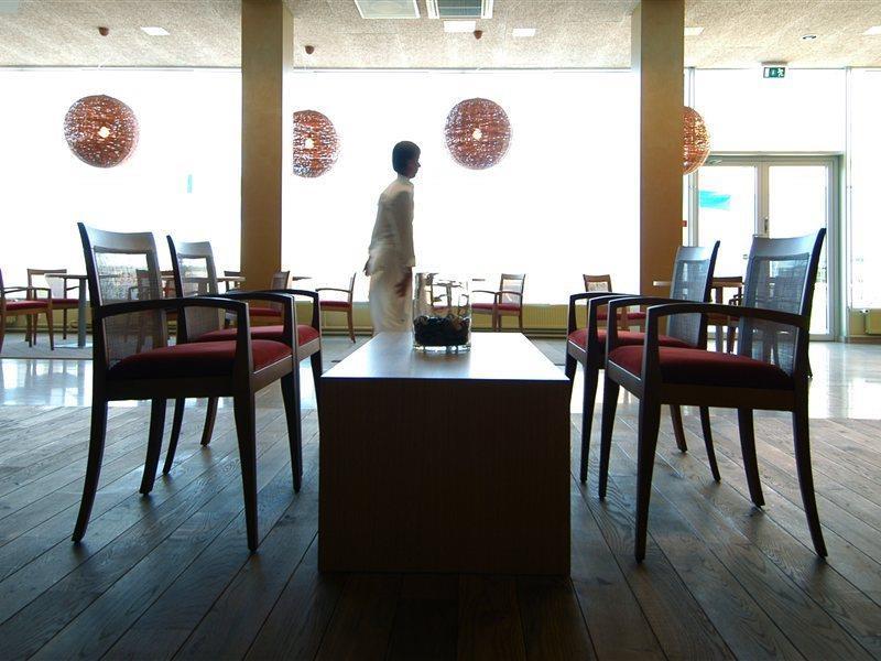乔治奥特斯温泉酒店 库雷萨雷 外观 照片